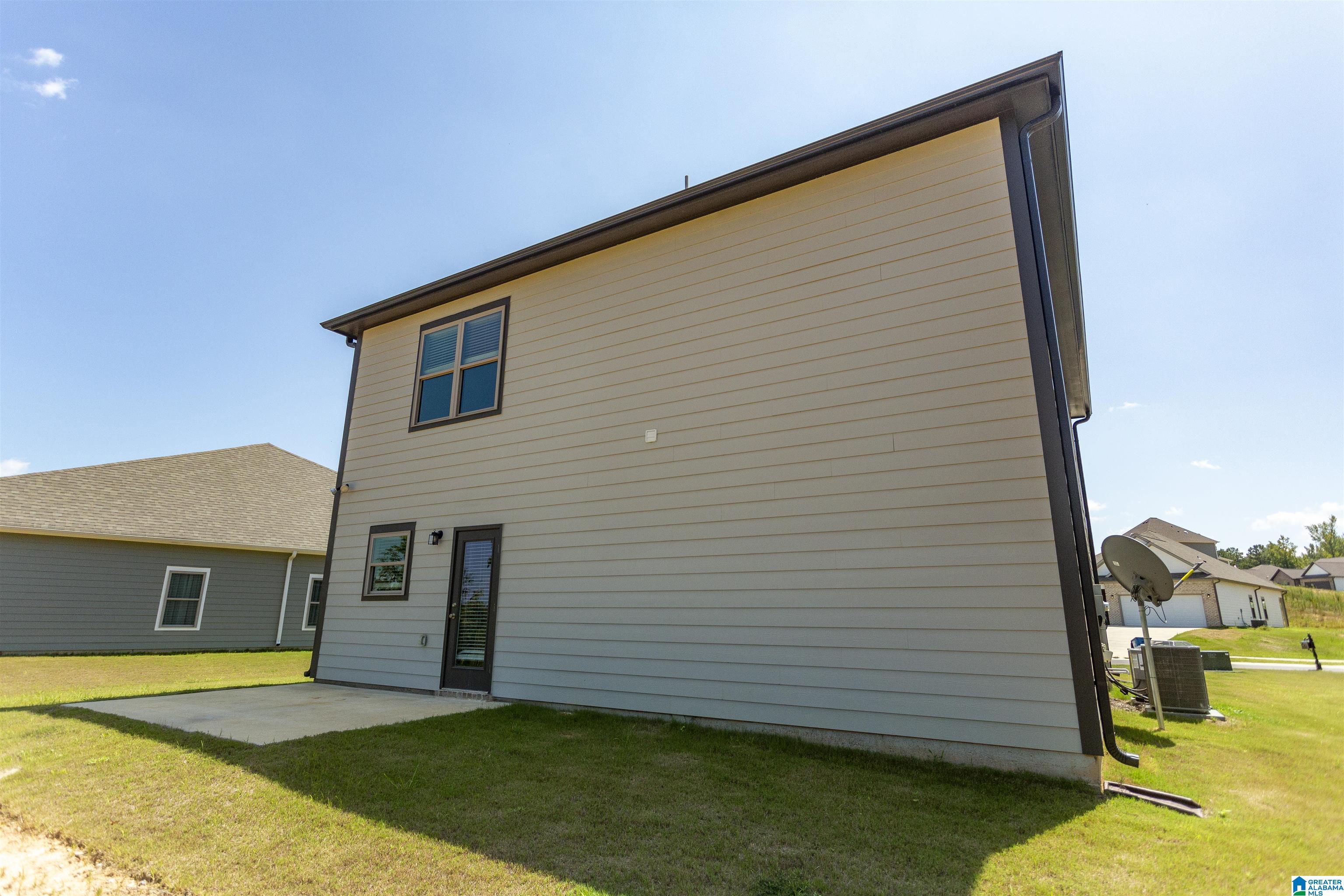 350 Ridgeview Circle Jemison, AL 35085 - Photo 5 of 23