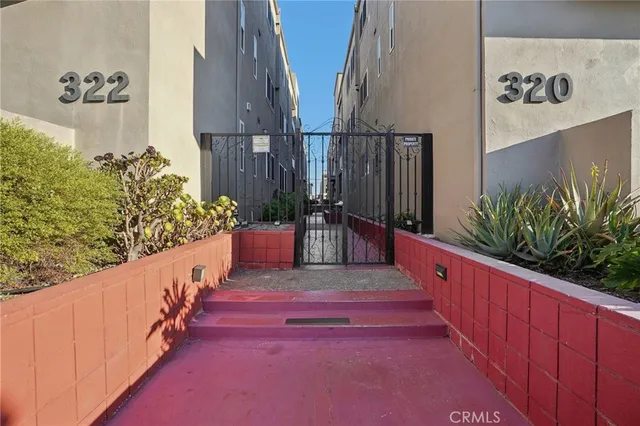 $525,000 | 320 East Spruce Avenue, Inglewood, CA 90301