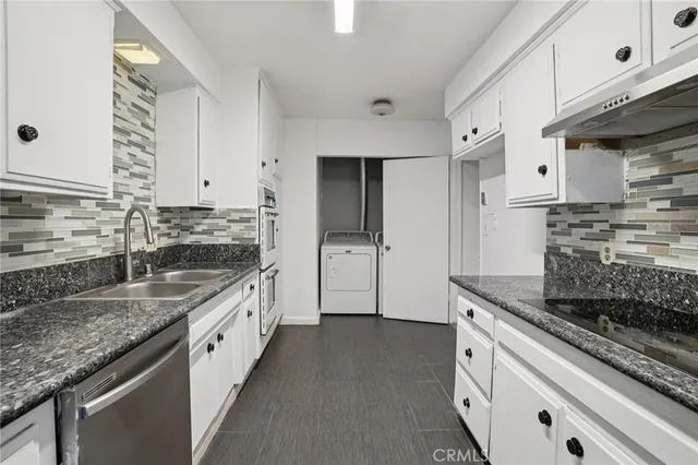 $525,000 | 320 East Spruce Avenue, Inglewood, CA 90301