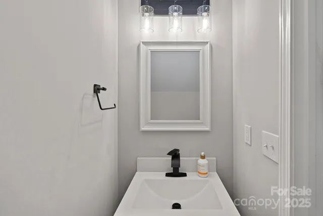 $224,900 | 5415 Kimmerly Woods Drive, Charlotte, NC 28215