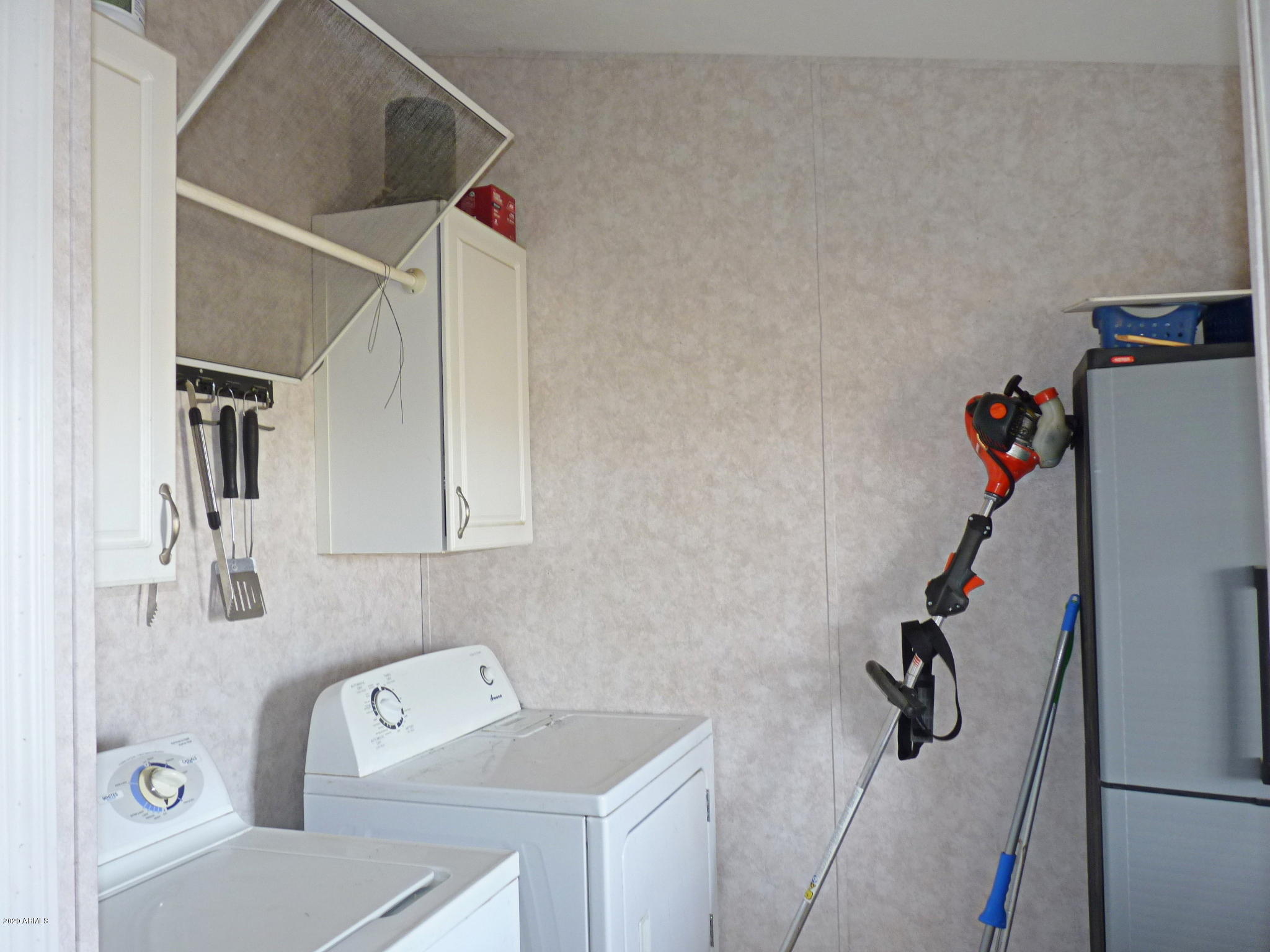10810 Powerline Road Dewey, AZ 86327 - Photo 28 of 50 Laundry Room