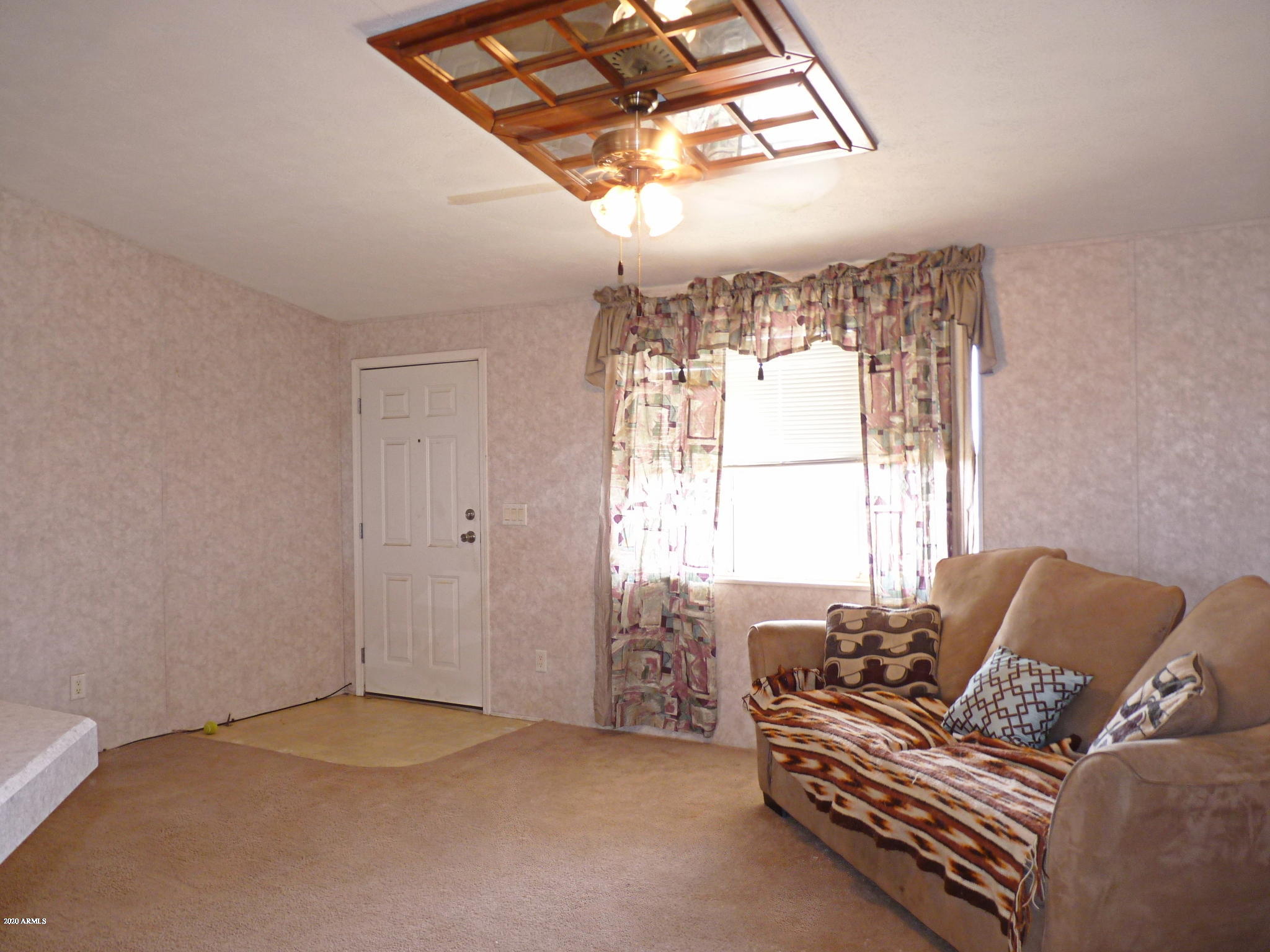 10810 Powerline Road Dewey, AZ 86327 - Photo 6 of 50 Living Room view towards the Front Ent