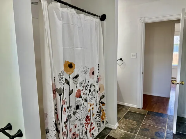 $179,900 | 1403 Grant Street, Peru, IL 61354