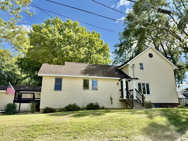 $179,900 | 1403 Grant Street, Peru, IL 61354