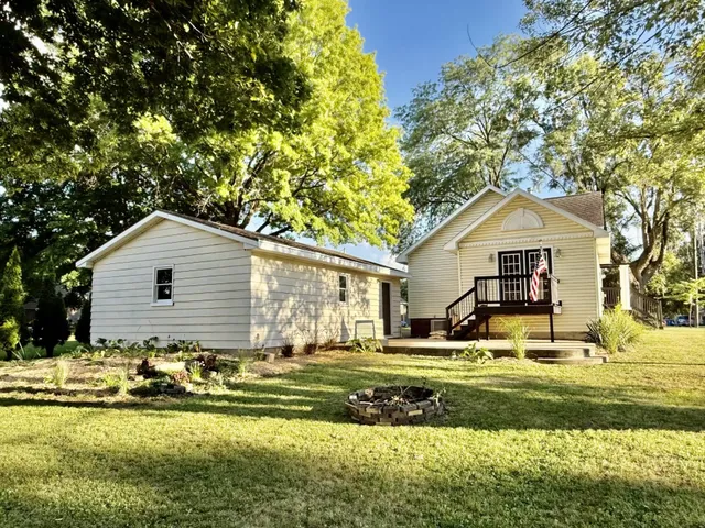 $179,900 | 1403 Grant Street, Peru, IL 61354