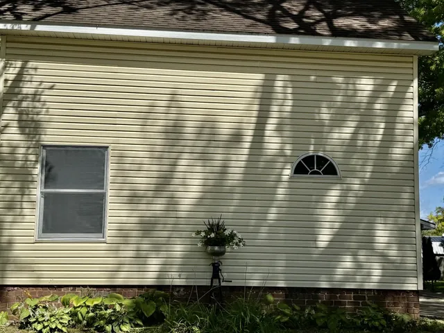 $179,900 | 1403 Grant Street, Peru, IL 61354