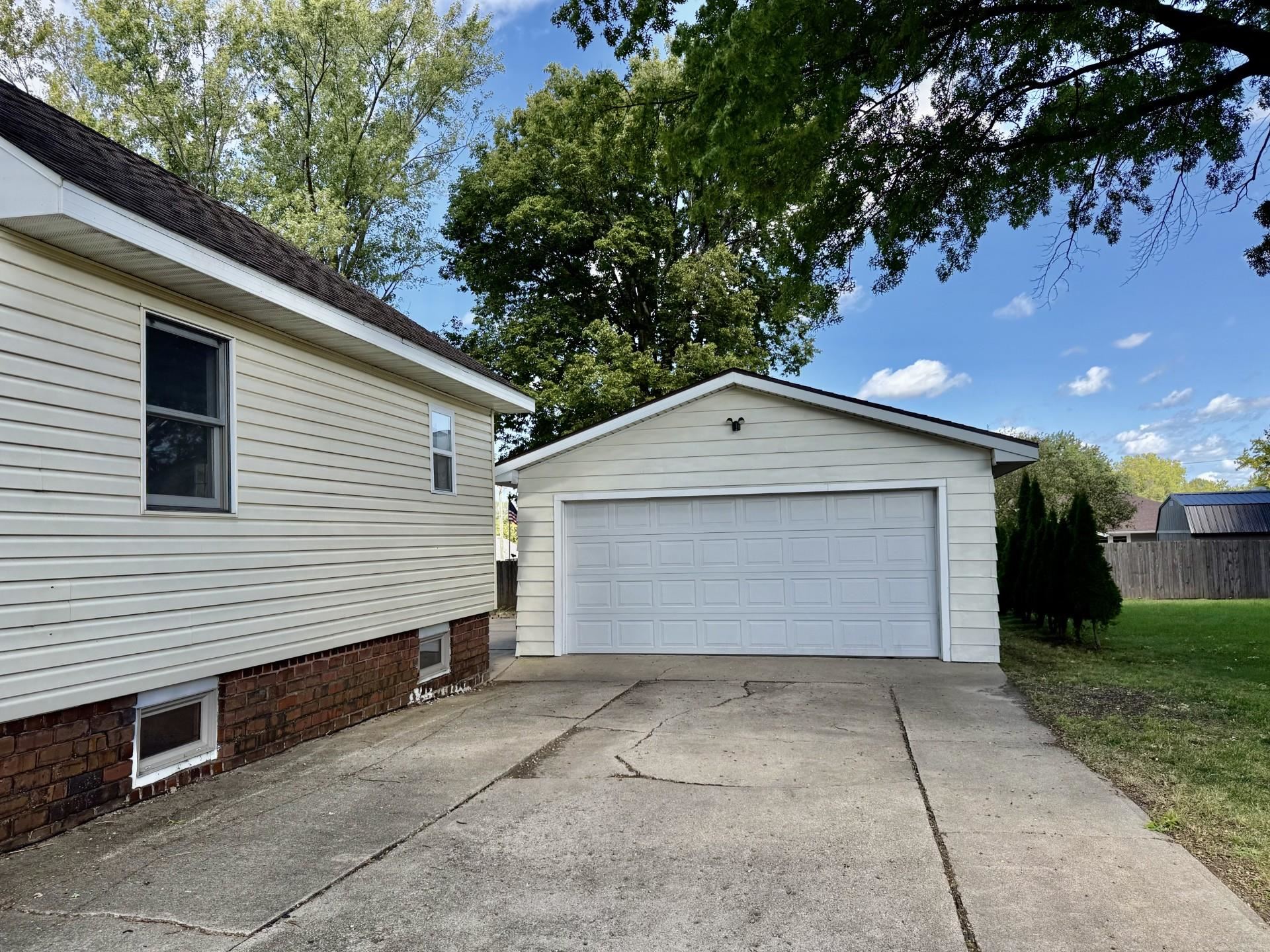 1403 Grant Street Peru, IL 61354 - Photo 24 of 24