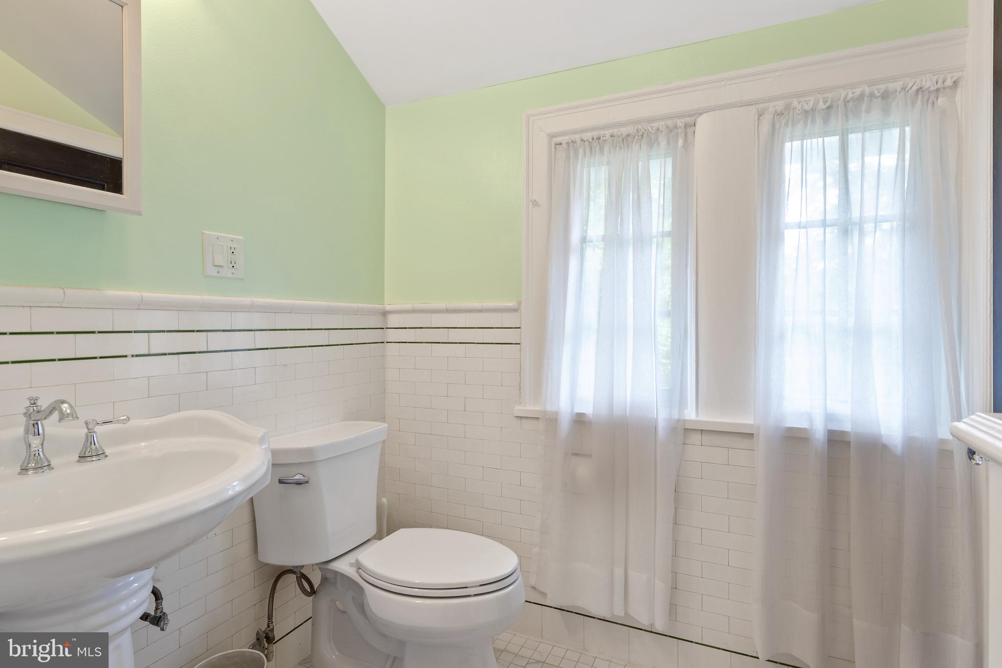 319 Bent Road Wyncote, PA 19095 - Photo 35 of 75