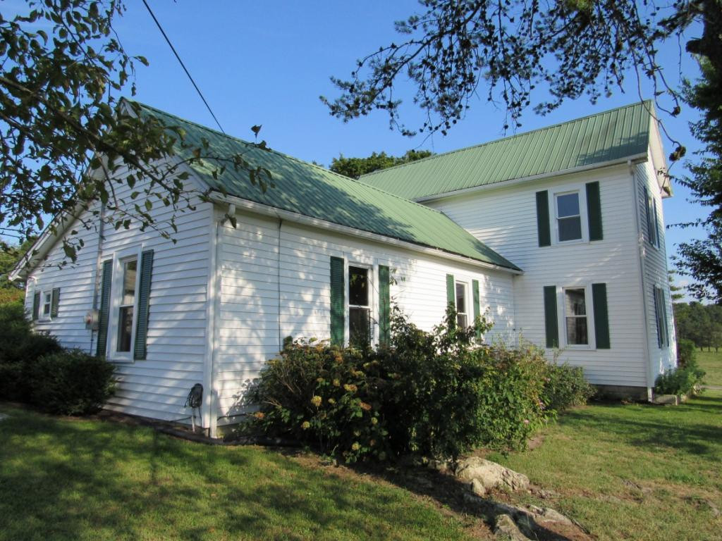 380 Remine Road Limestone, TN 37681 - Photo 5 of 33 Left Side View of Home
