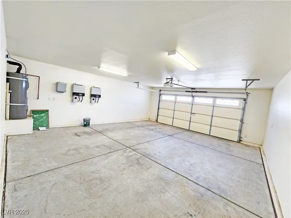 $1,635 | 1229 Bourbon Street, Pahrump, NV 89048