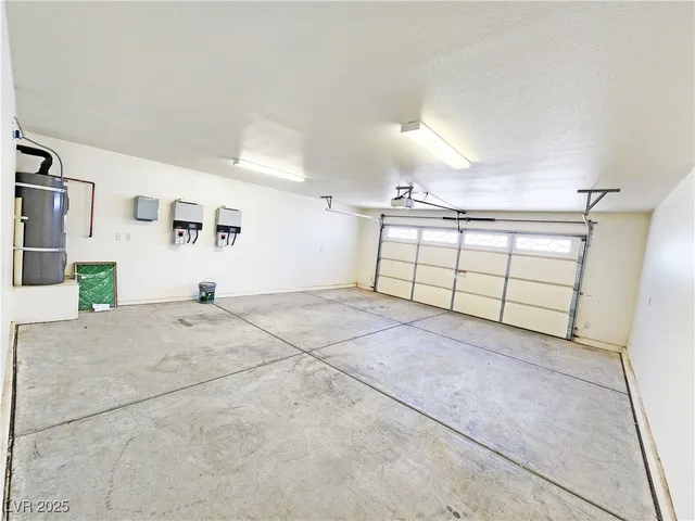 $1,635 | 1229 Bourbon Street, Pahrump, NV 89048