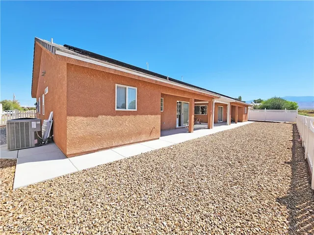 $1,635 | 1229 Bourbon Street, Pahrump, NV 89048