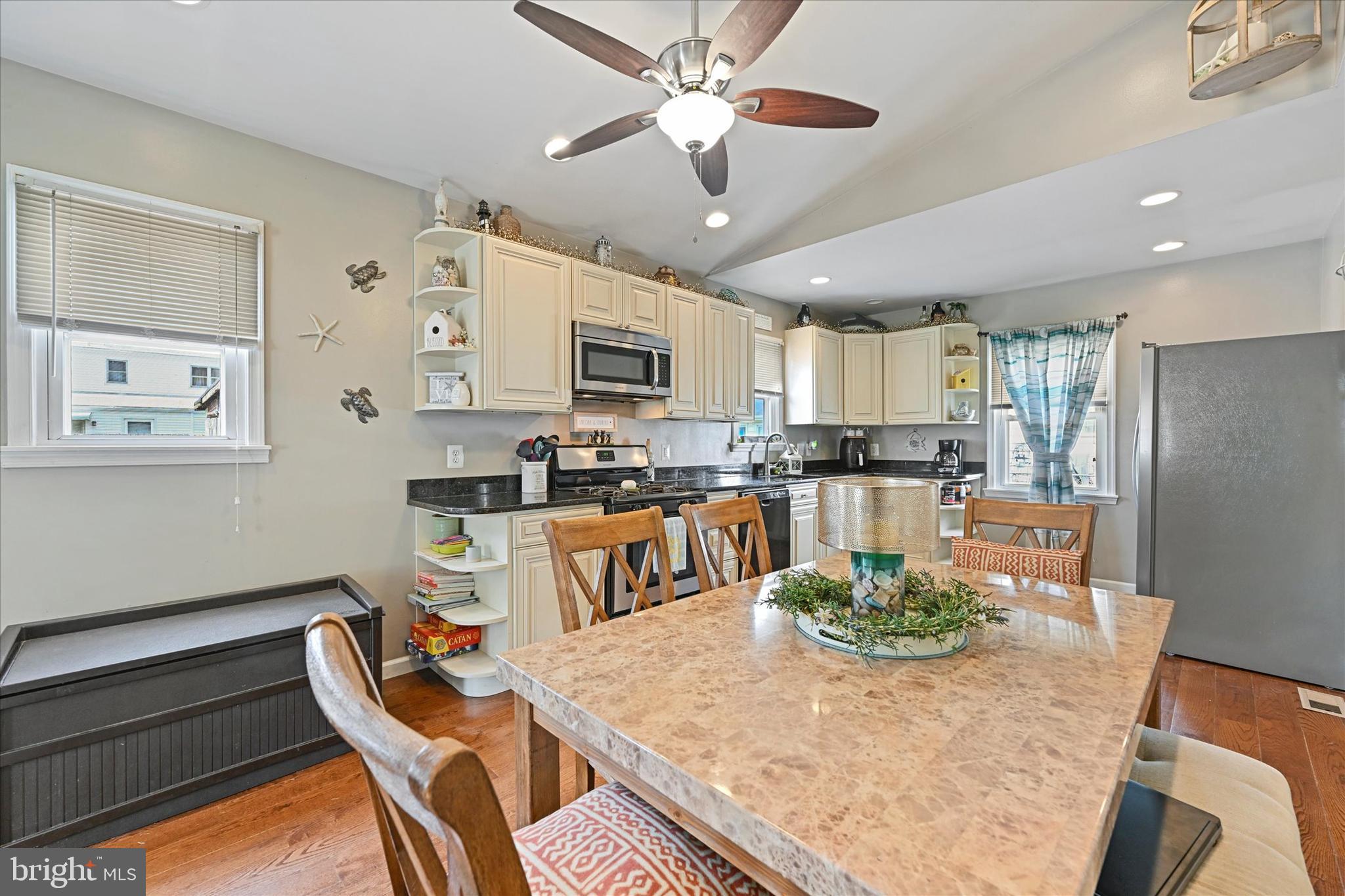 13 Fairway Road Essex, MD 21221 - Photo 4 of 39 Gallery Image 4