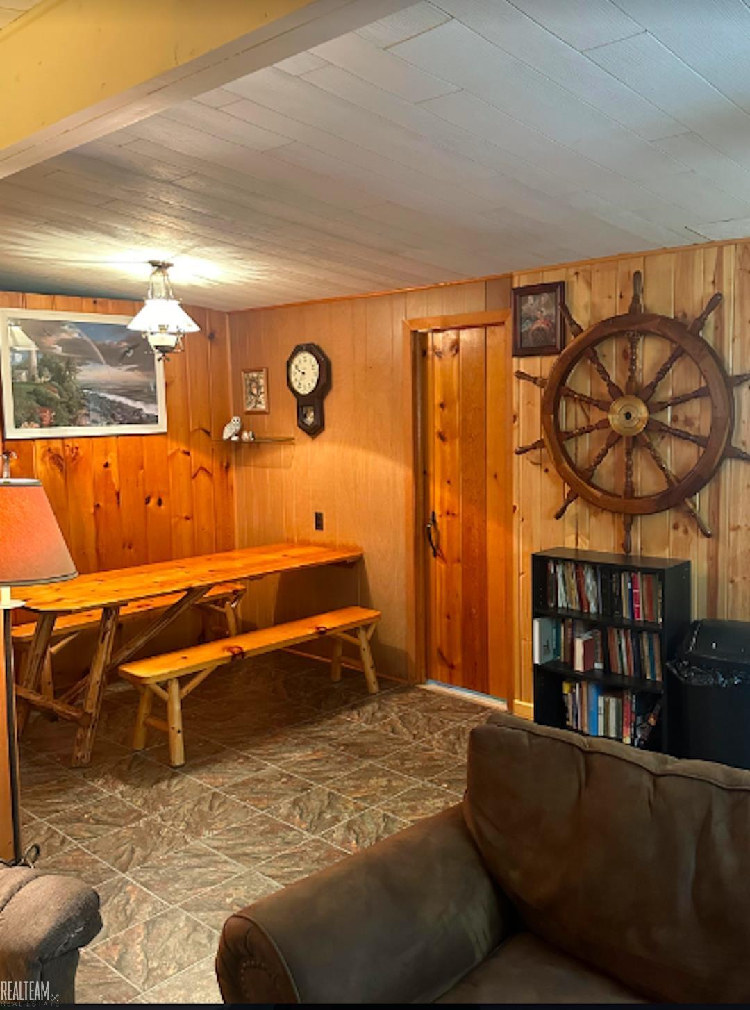 10403 North Whitefish Point Road Paradise, MI 49768 - Photo 5 of 18 50151260-9d66c09c-ee3c-44e7-8a8c-f8eff2803887.JPG