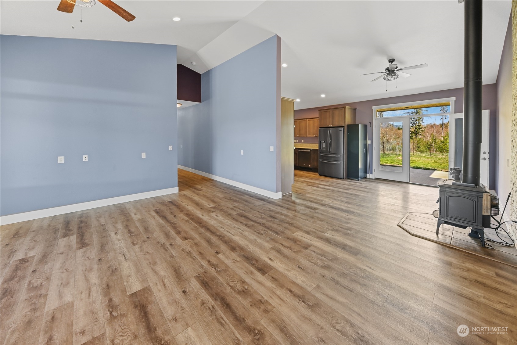 74 Peters Road Randle, WA 98377 - Photo 7 of 25 Gallery Image 7