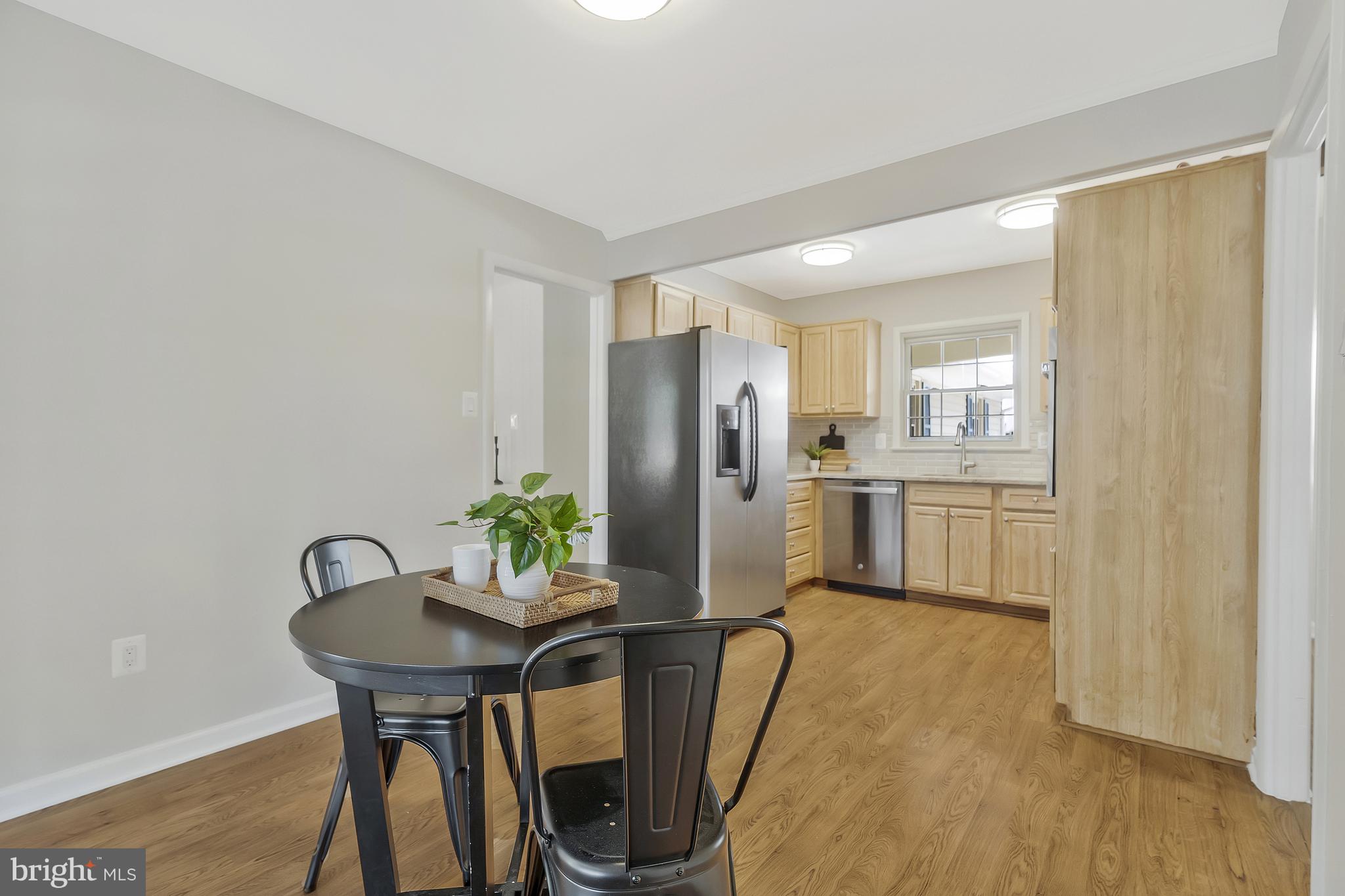 13104 Poplar Tree Road Fairfax, VA 22033 - Photo 12 of 44 Gallery Image 12