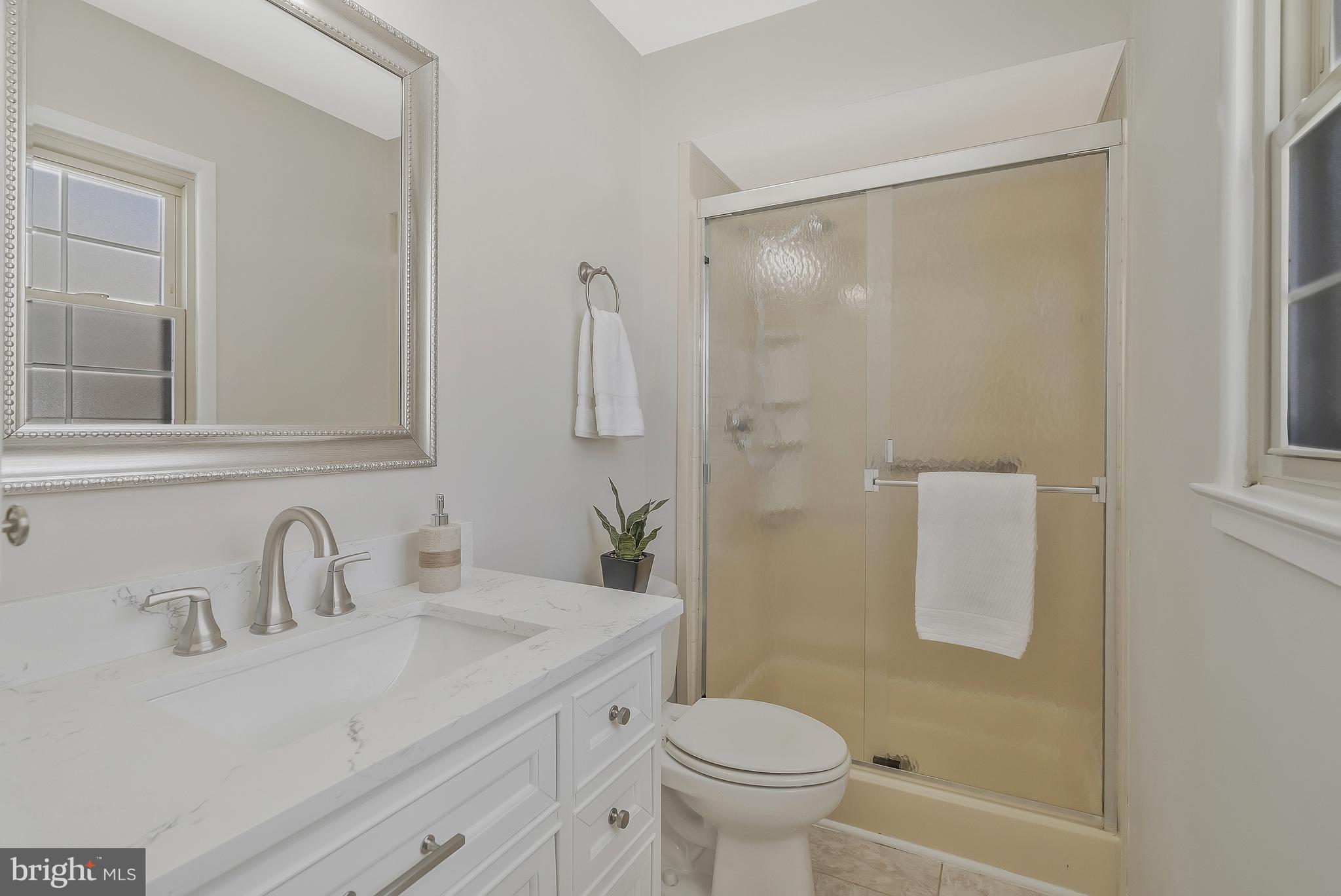 13104 Poplar Tree Road Fairfax, VA 22033 - Photo 28 of 44 Gallery Image 28