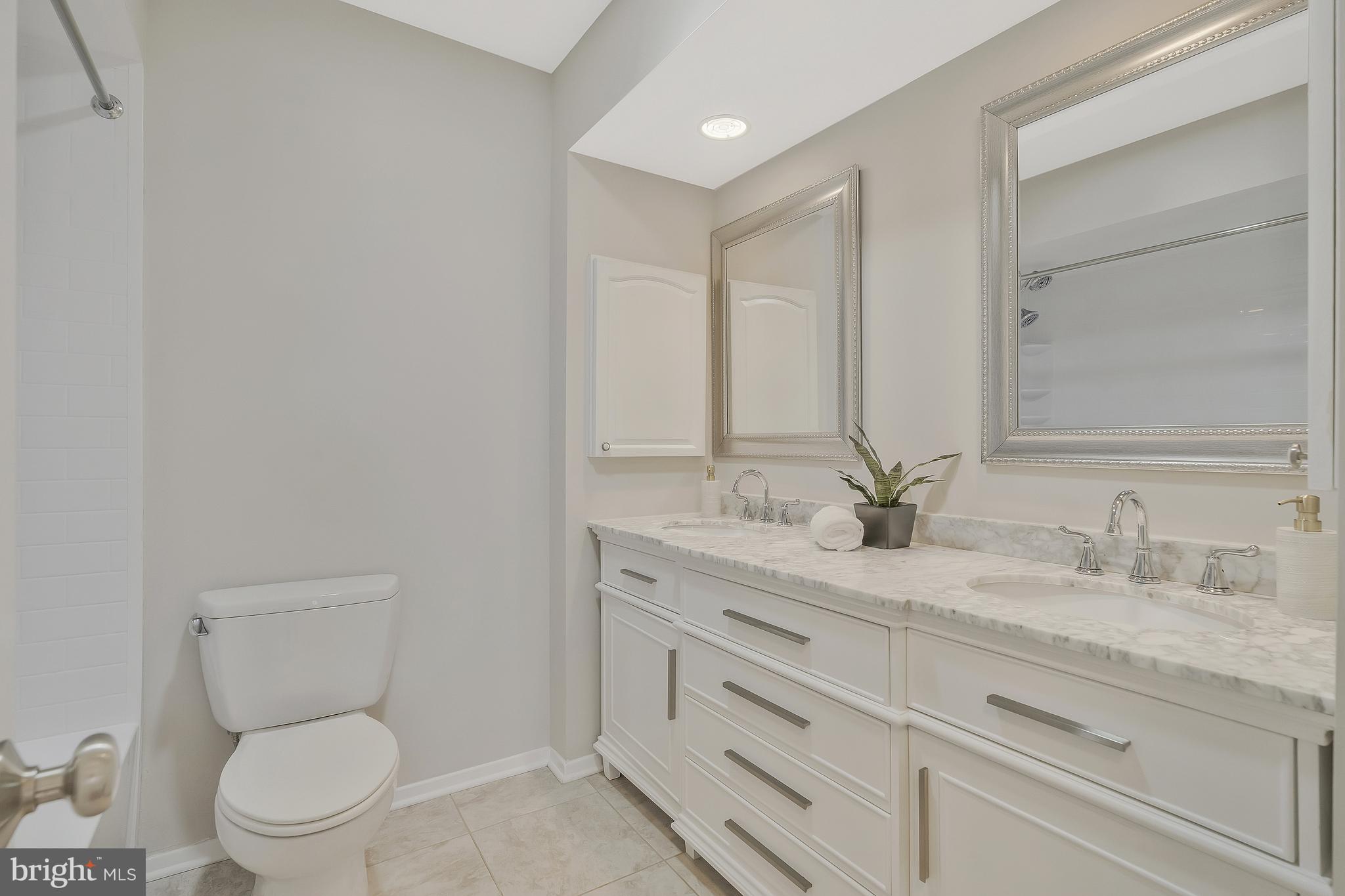 13104 Poplar Tree Road Fairfax, VA 22033 - Photo 31 of 44 Gallery Image 31
