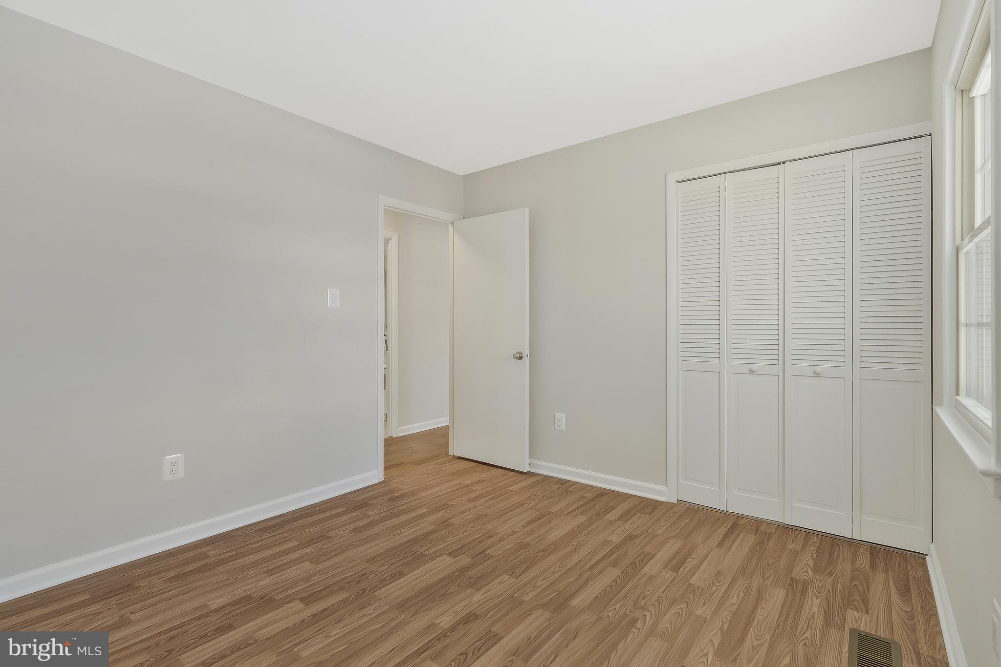 13104 Poplar Tree Road Fairfax, VA 22033 - Photo 37 of 44 Gallery Image 37