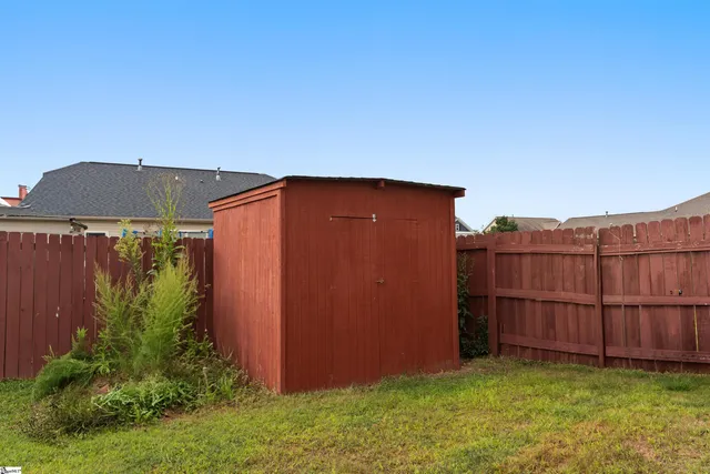 $306,500 | 695 Flintrock Drive, Boiling Springs, SC 29316