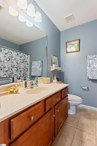 $306,500 | 695 Flintrock Drive, Boiling Springs, SC 29316