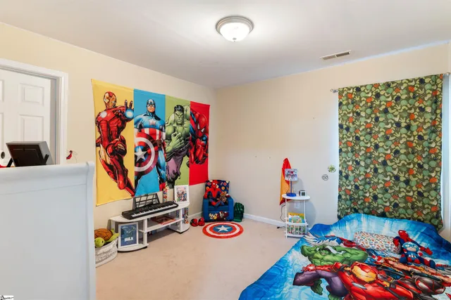 $306,500 | 695 Flintrock Drive, Boiling Springs, SC 29316