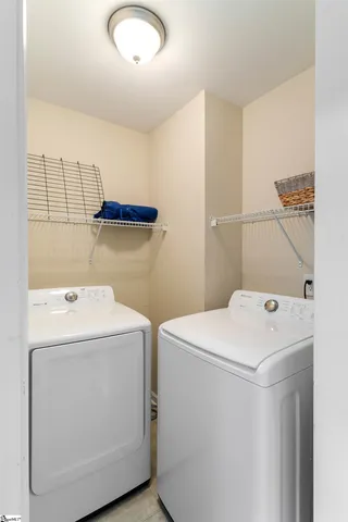 $306,500 | 695 Flintrock Drive, Boiling Springs, SC 29316