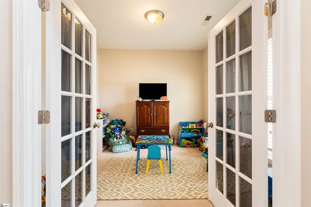 $306,500 | 695 Flintrock Drive, Boiling Springs, SC 29316