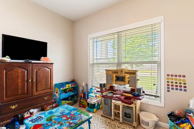 $306,500 | 695 Flintrock Drive, Boiling Springs, SC 29316