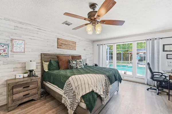 $395,000 | 13415 Jessica Lane, Houston, TX 77069
