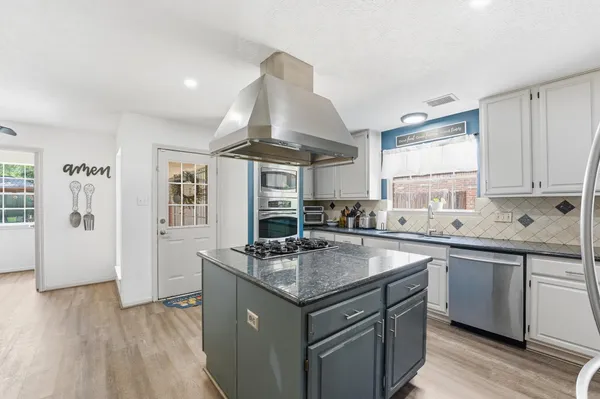 $395,000 | 13415 Jessica Lane, Houston, TX 77069