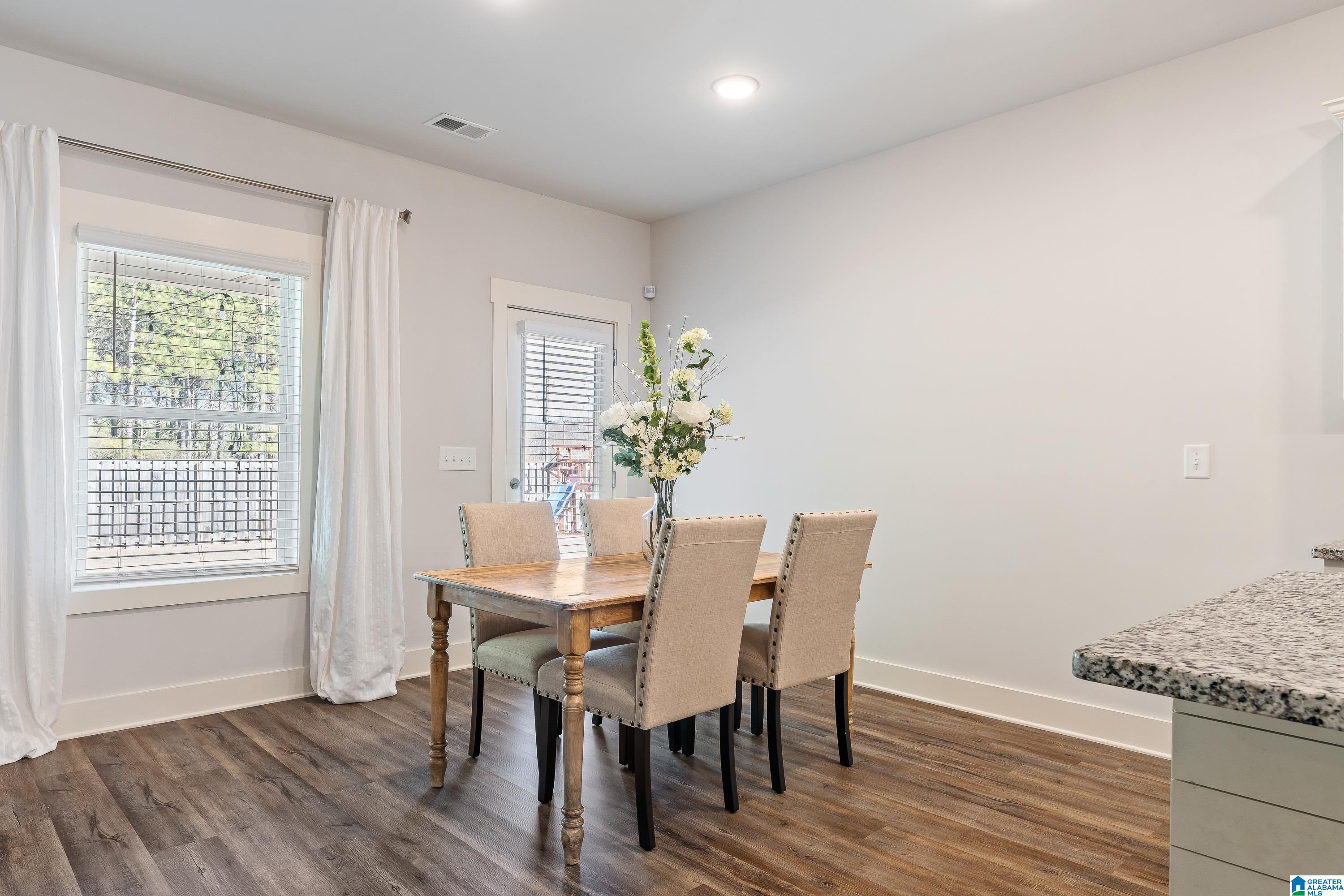 5437 Park Side Road Birmingham, AL 35244 - Photo 11 of 56