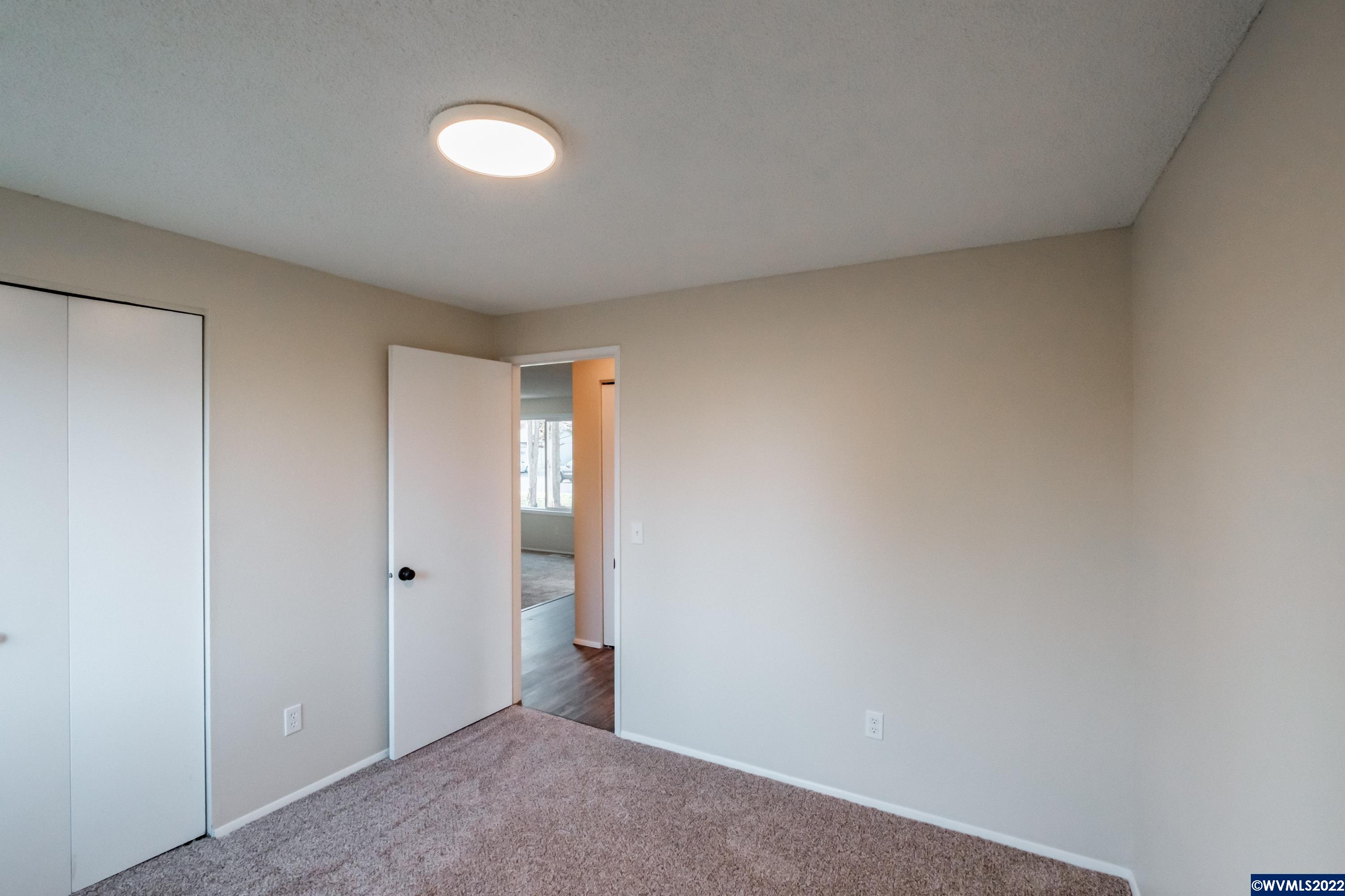 1597 Del Rio Avenue Southeast Albany, OR 97322 - Photo 26 of 42 Gallery Image 26