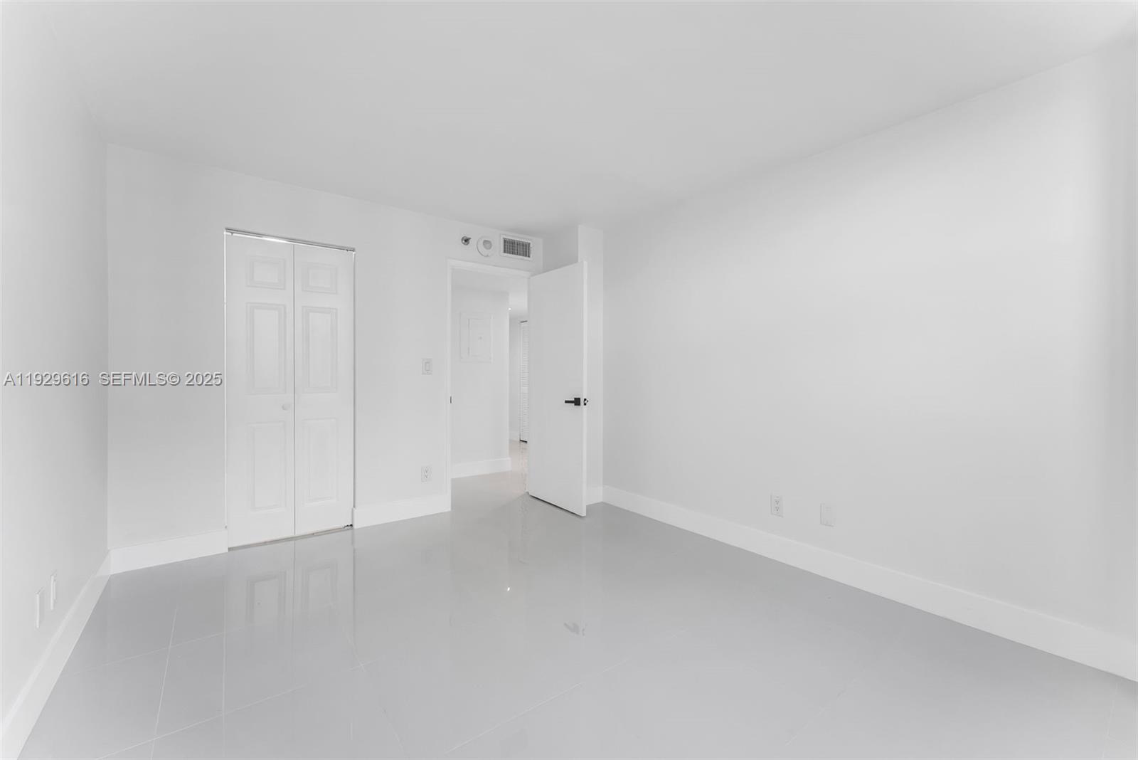 770 Claughton Island Drive, Unit 1401 Miami, FL 33131 - Photo 10 of 31 a view of an empty room