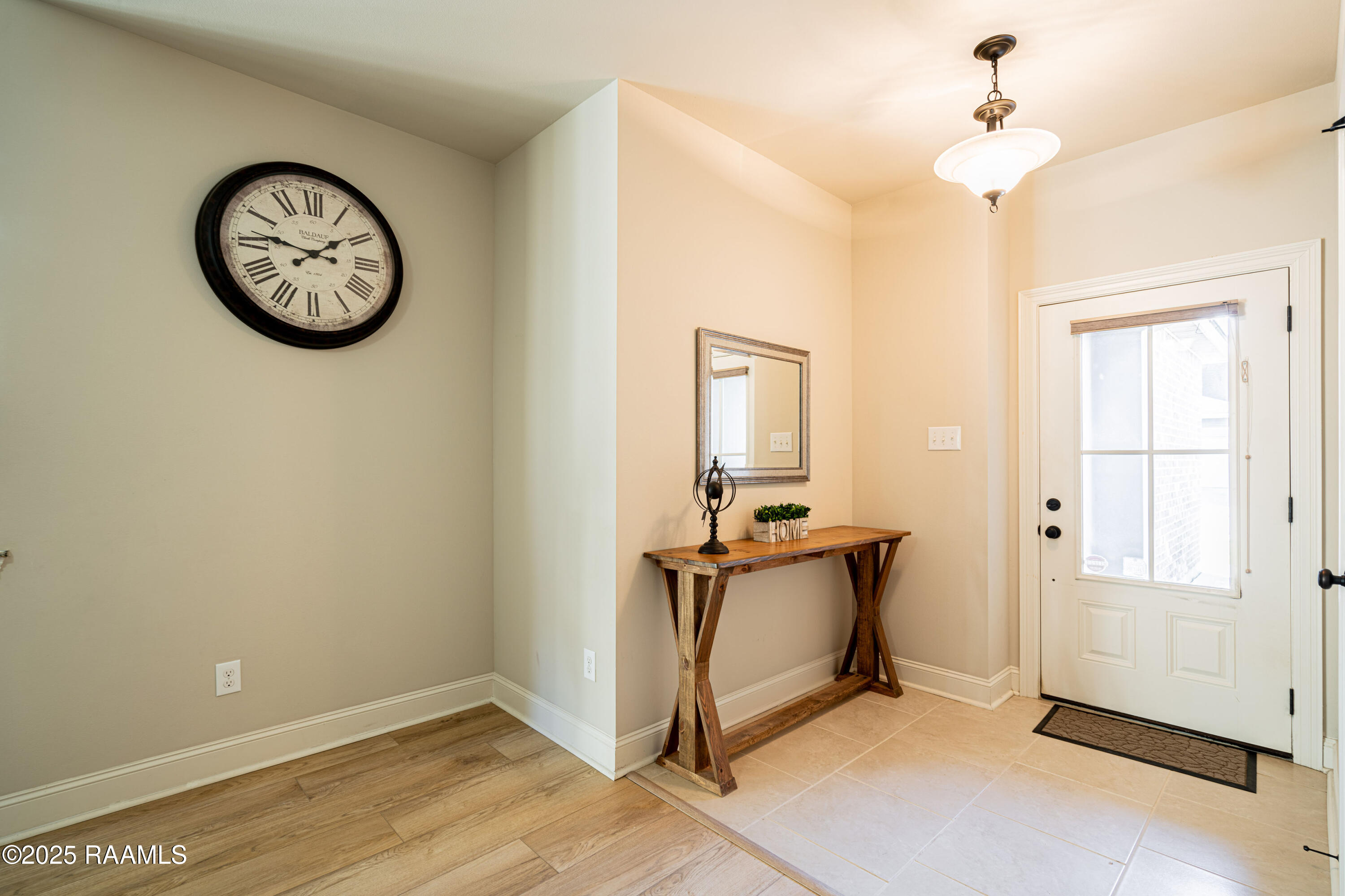 207 Whispering Meadows Road Broussard, LA 70518 - Photo 5 of 30 SH_06097-HDR