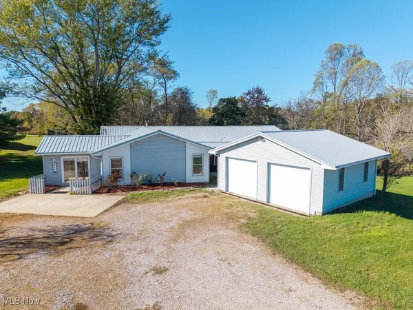 $299,000 | 911 Highway 83, Beverly, OH 45715
