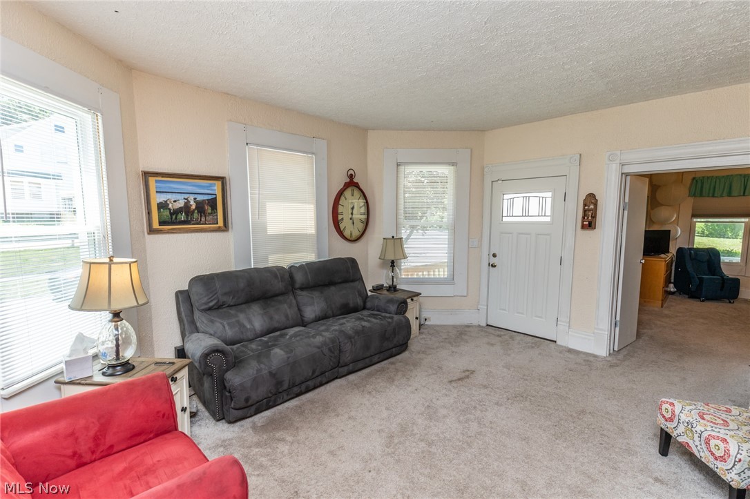 4581 Broadview Road Cleveland, OH 44109 - Photo 5 of 35