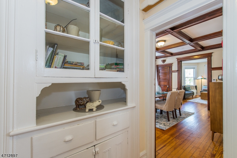 207 Hillside Avenue, Unit 2 Glen Ridge, NJ 07028 - Photo 4 of 18