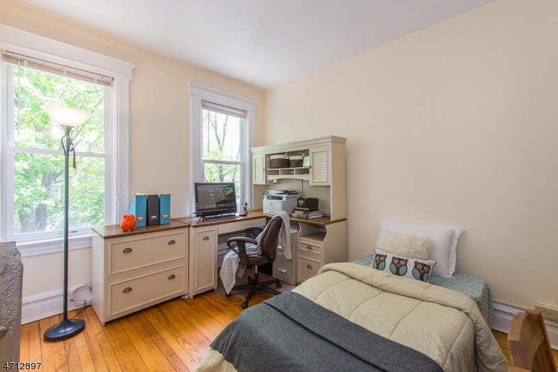 207 Hillside Avenue, Unit 2 Glen Ridge, NJ 07028 - Photo 7 of 18