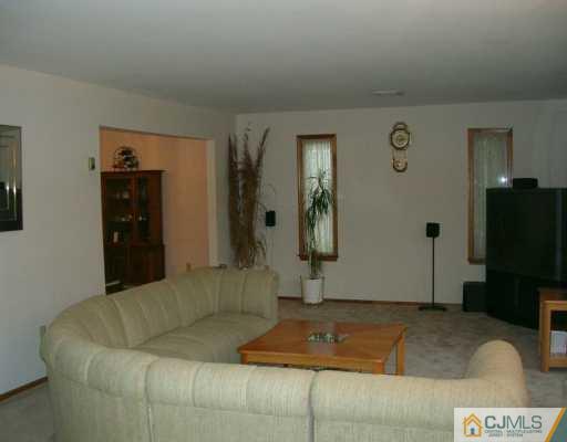 1 Kentfield Road North Old Bridge, NJ 08857 - Photo 2 of 6 Gallery Image 2