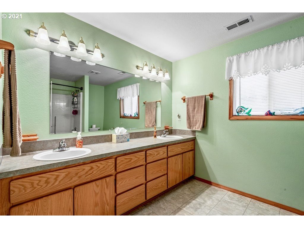 471 Grasseth Poston Road Longview, WA 98632 - Photo 20 of 32