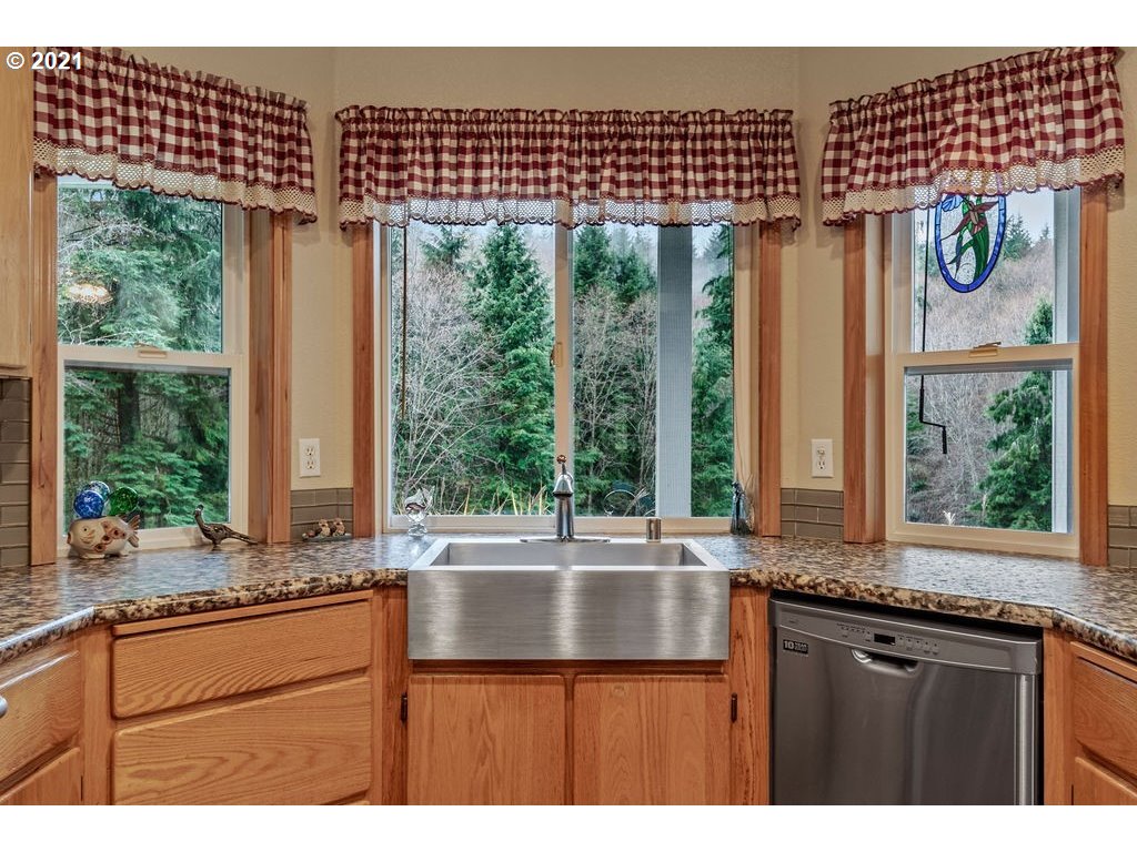 471 Grasseth Poston Road Longview, WA 98632 - Photo 5 of 32