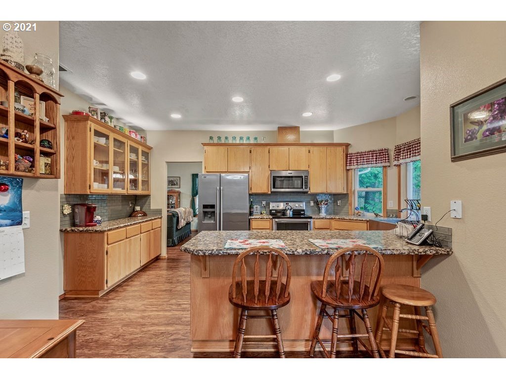 471 Grasseth Poston Road Longview, WA 98632 - Photo 6 of 32
