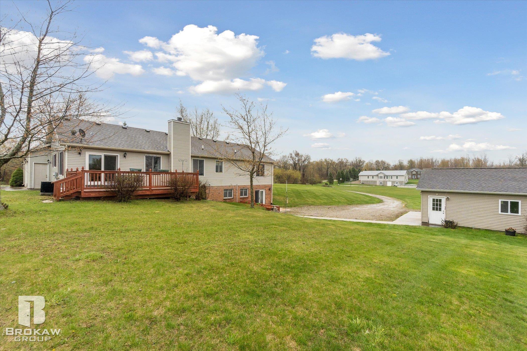 5040 Thomas Road Metamora, MI 48455 - Photo 4 of 55