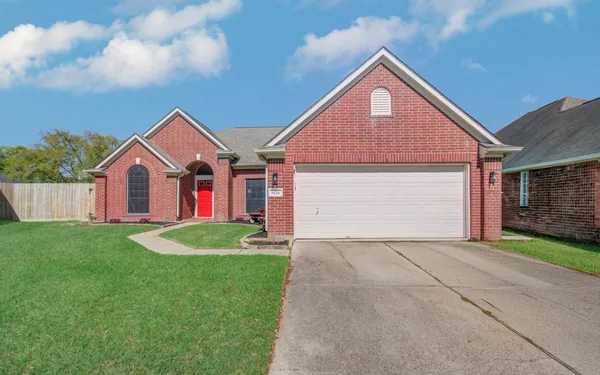 $295,000 | 8126 Laurel Lane, Baytown, TX 77523