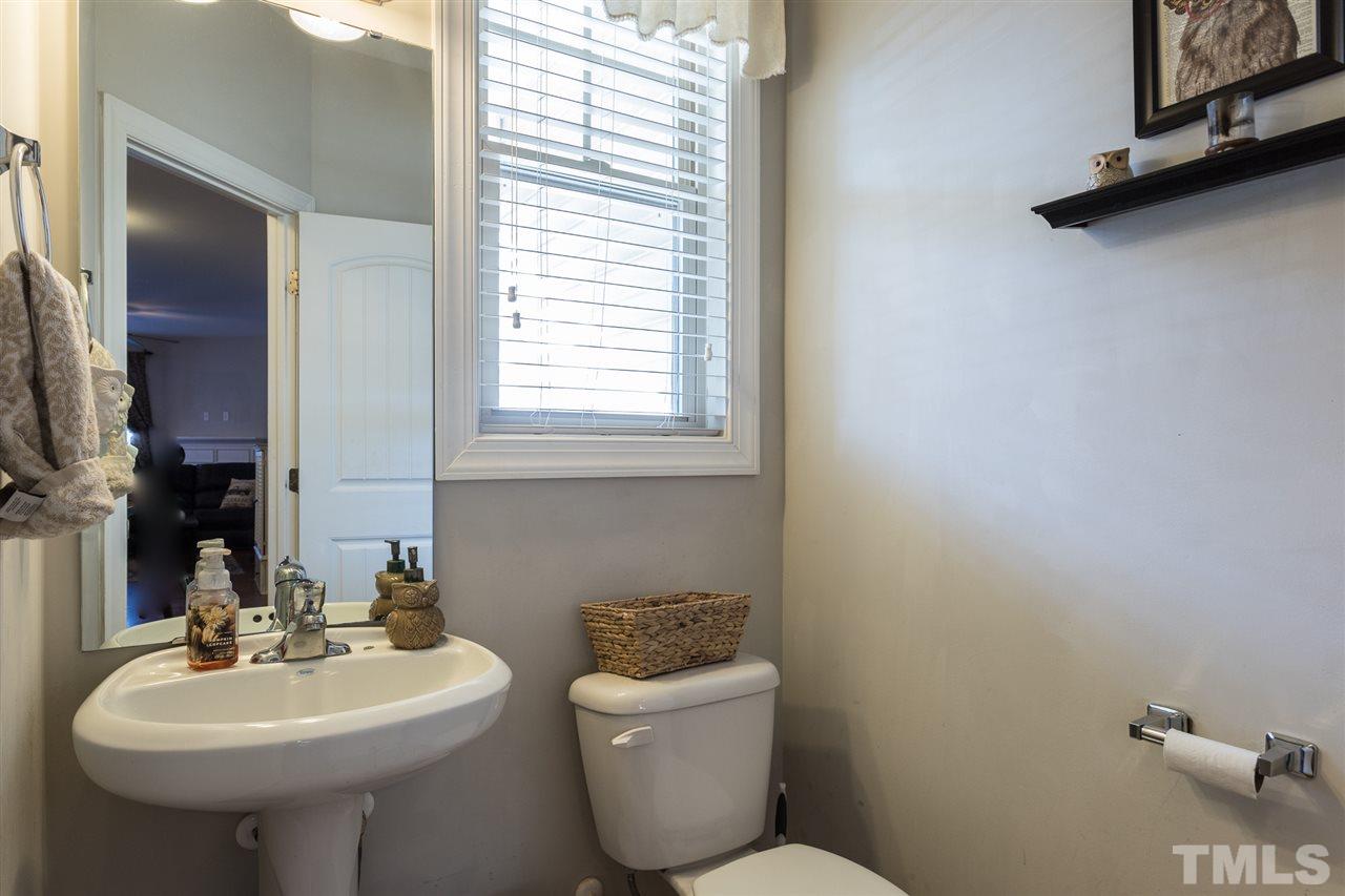 7626 Weathered Oak Way Raleigh, NC 27616 - Photo 6 of 26 Gallery Image 6