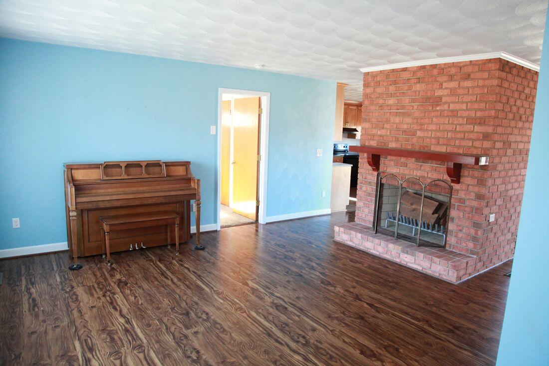 7424 Tinkerview Road Roanoke, VA 24019 - Photo 4 of 21 4