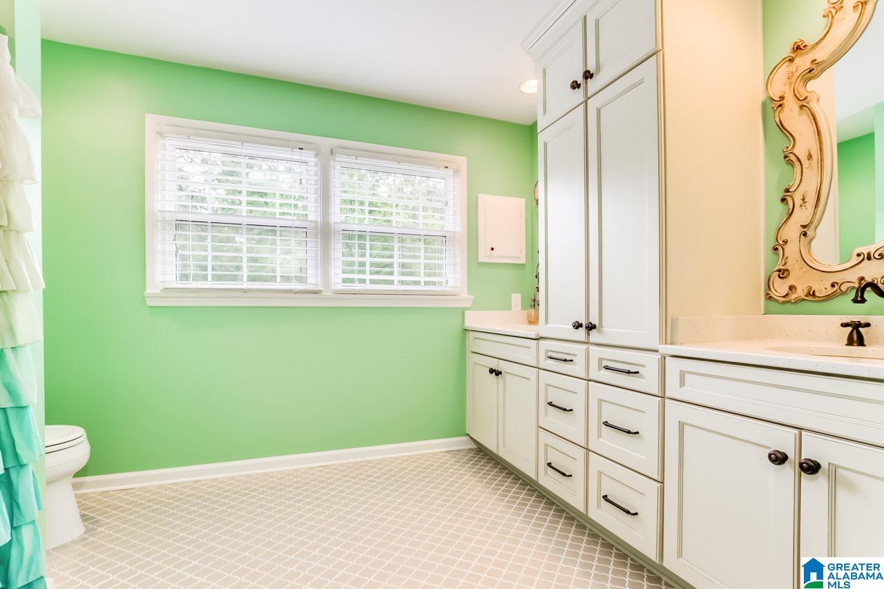 1811 Seneca Road Vestavia Hills, AL 35216 - Photo 38 of 49