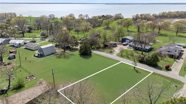 $45,000 | 2 Briggs Boulevard, East Tawakoni, TX 75472