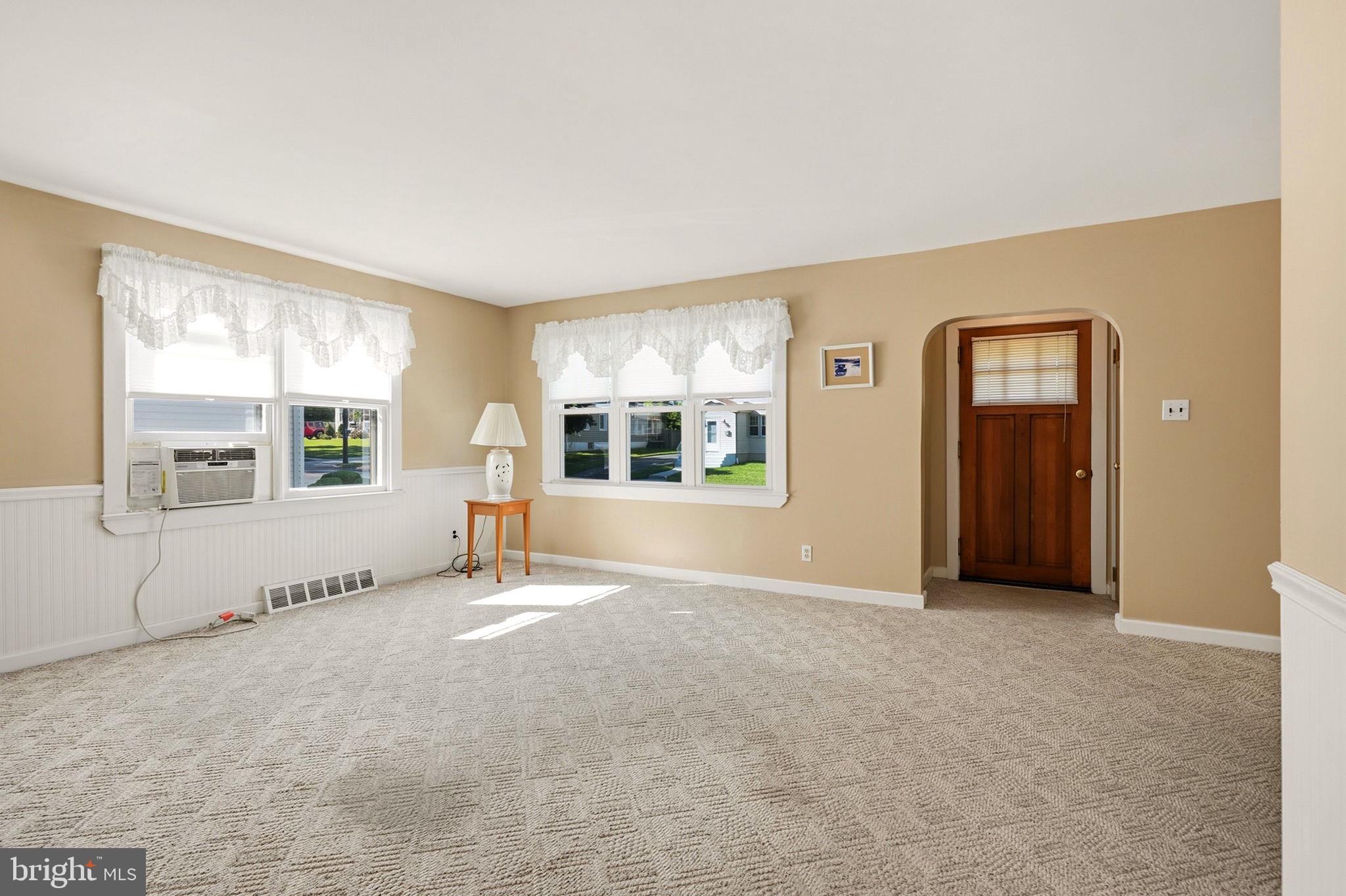 347 North Forklanding Road Maple Shade, NJ 08052 - Photo 3 of 23 Gallery Image 3